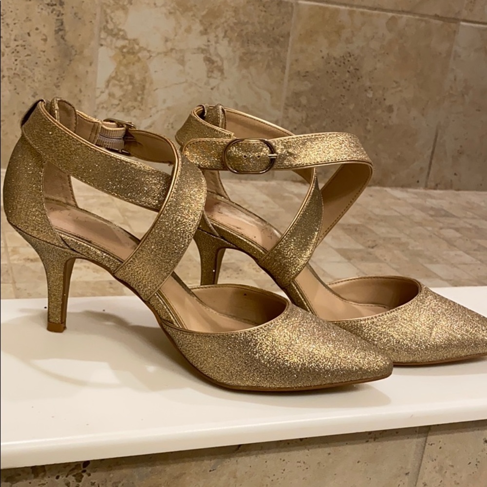 Gold glitter heels